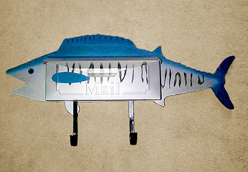 Wahoo Wallmount Mailbox